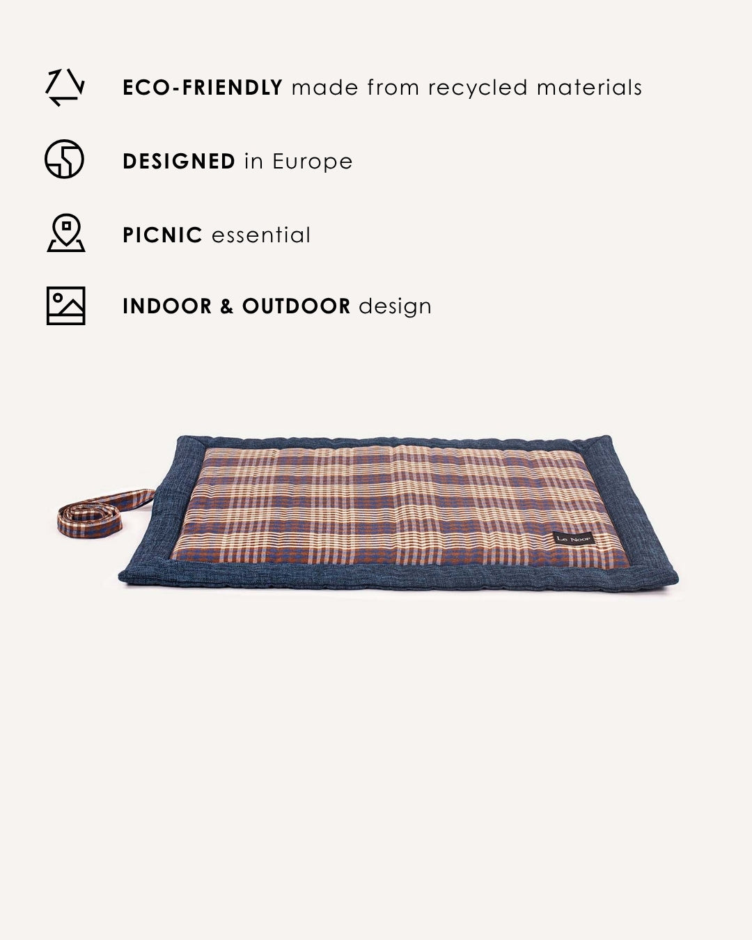 Blue plaid outdoor dog mat, Le Noof